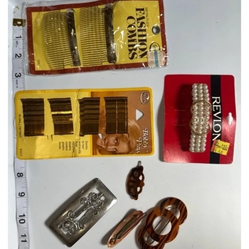Vintage Hair‎ Accessories Lot, Bobby Pins, Metal Combs, Etc.